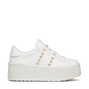 Valentino rockstud platforms!!! Perfect platform sneaker